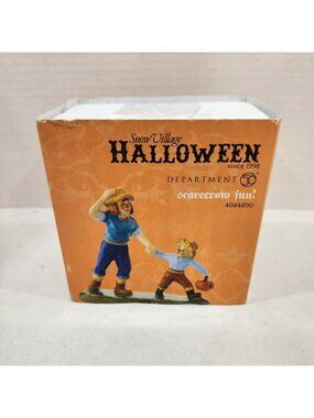 Dept 56 Snow Village Halloween Scarecrow Fun 4044890 Figurine New in Box